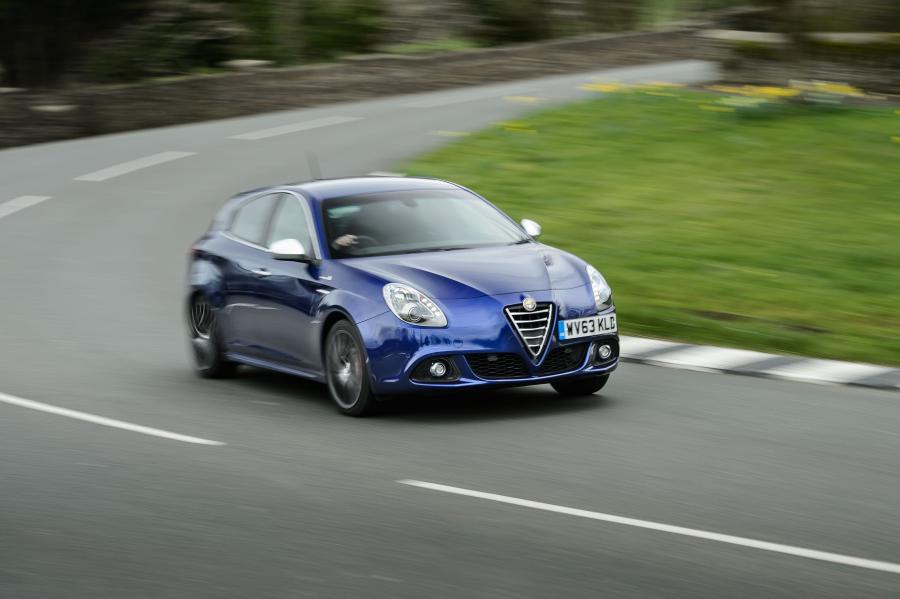  Alfa Romeo Giulietta Sportiva (940) 2014 года  (UK) (фото 21 из 48)